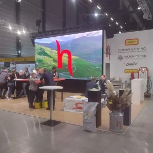 Messe Luzern, 5.5 x 3m LED Screen, hängende Montage